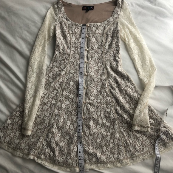 dELiA*s Beige Floral Dress - Picture 6 of 7